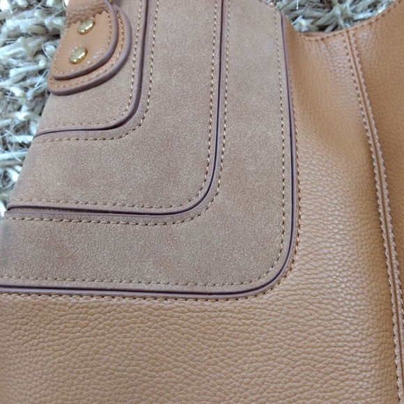 Tan Handbag - Picture 4 of 5